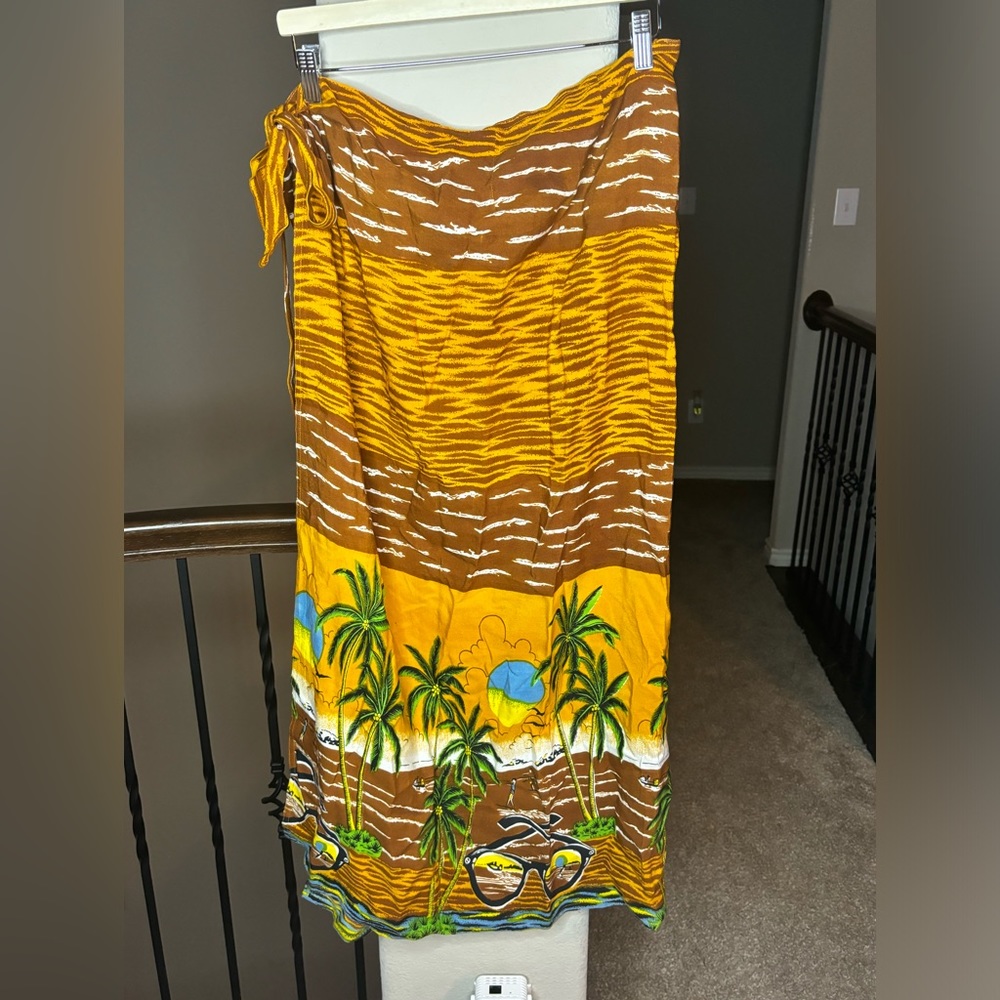 Jublie Tie Wrap Skirt with Tropical Print One Size Vintage Beach Travel Vacation
